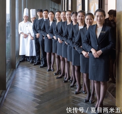 3次为国宴服务,23岁升任国宴管理员,湘妹子姚碧有何非凡之处?