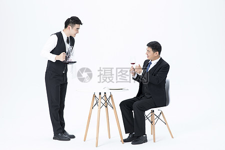 专业品酒服务 提升餐饮体验的关键环节